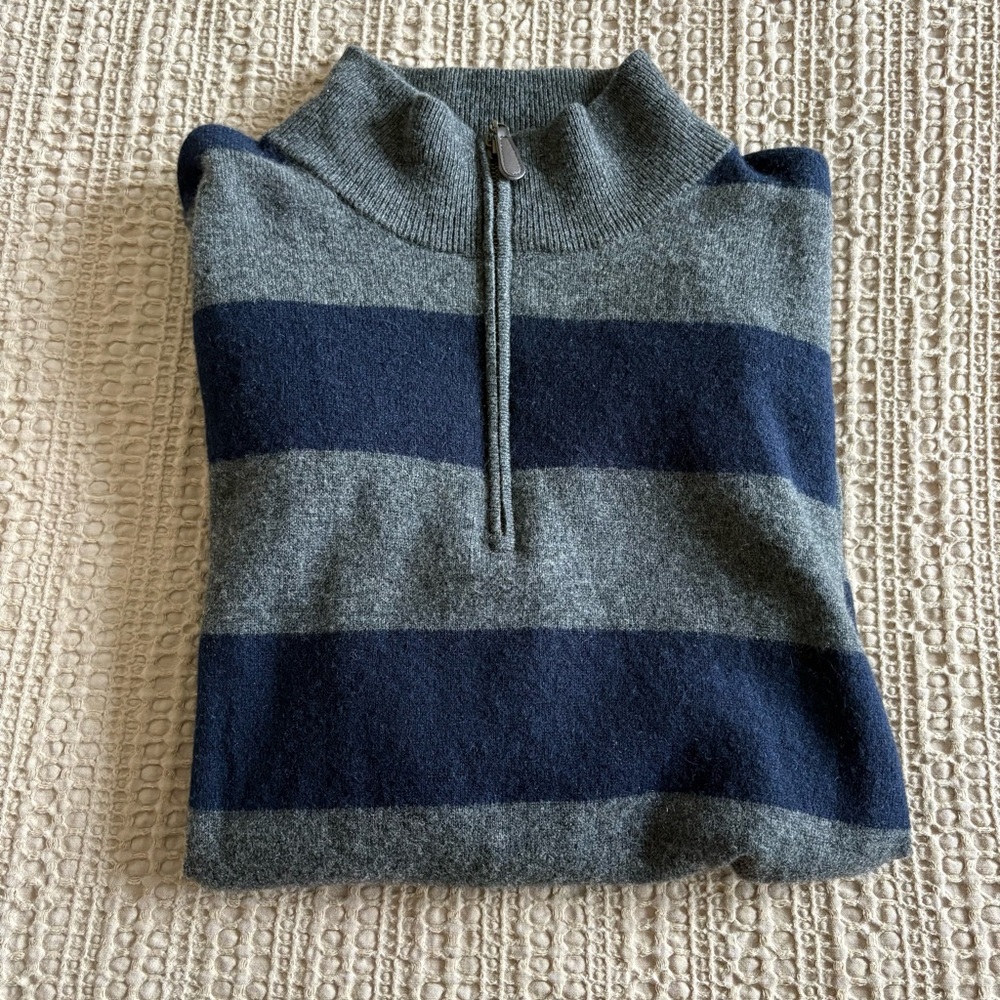Men's Gray and Blue Striped Sweater
